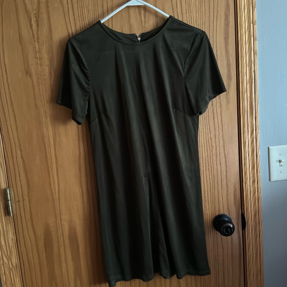Medium Green short sleeve dress
